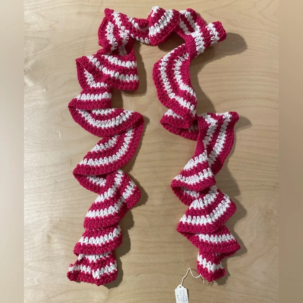 Pink and White Ruffled Knit Scarf (OS)